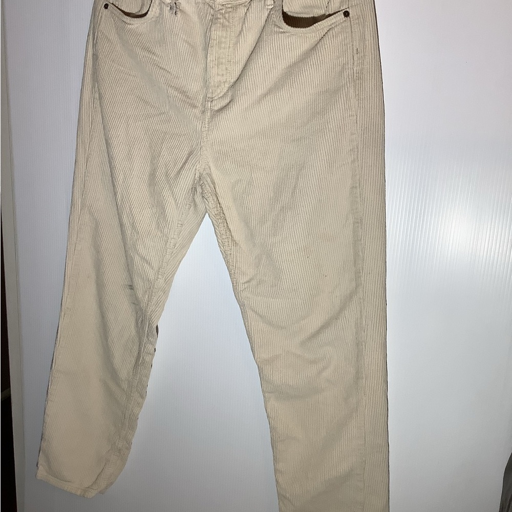 BDG urban outfitters Cream Corduroy Pants size 31W 32L